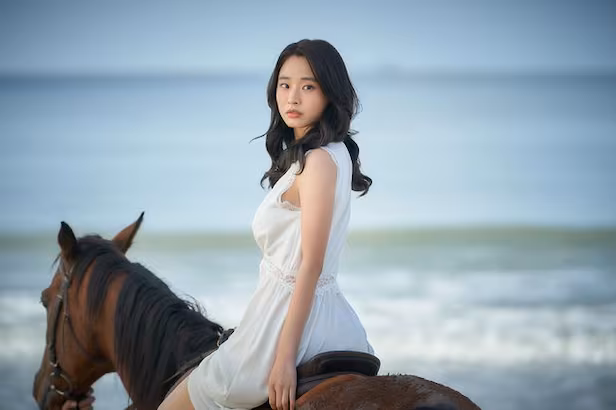 TJVNBGVBLUYZHBVVMFKUYCRFTM